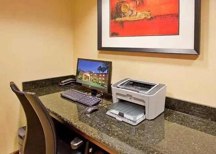 Springhill At Arizona Mills Mall Hotel 3*